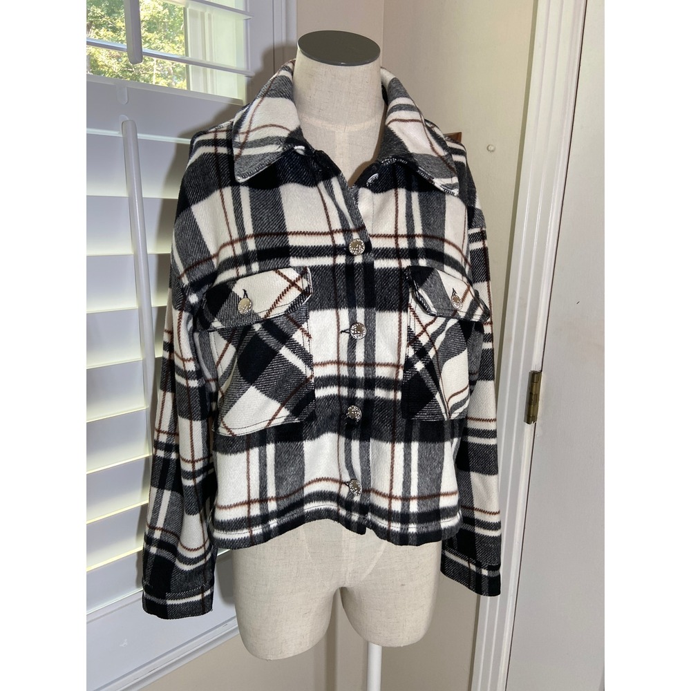 Zara Plaid Shacket Size M Black White Cropped Button Up Flannel Grunge Cabincore